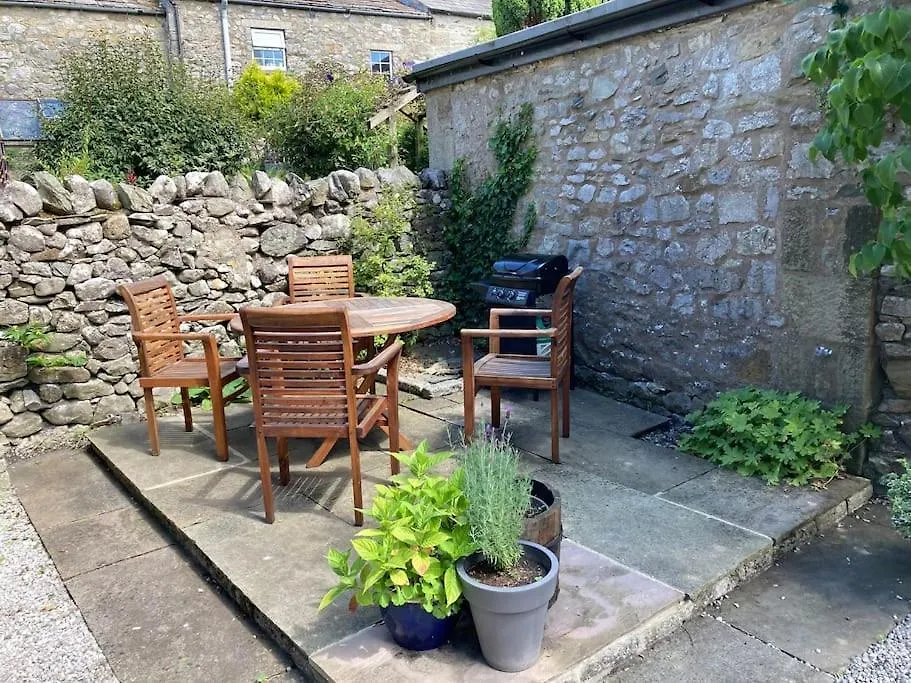 Bluebell Cottage In The Yorkshire Dales Stainforth